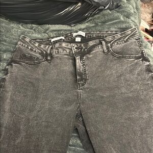 Women's Grey wash jeans